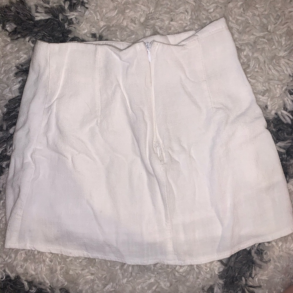 princess polly mini skirt - Picture 2 of 4